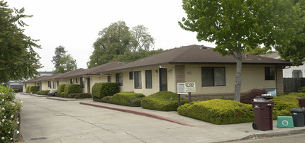 Shadow Glen in Hayward, CA - Building Photo - Building Photo