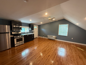 3801 Oglethorpe St in Hyattsville, MD - Building Photo - Building Photo