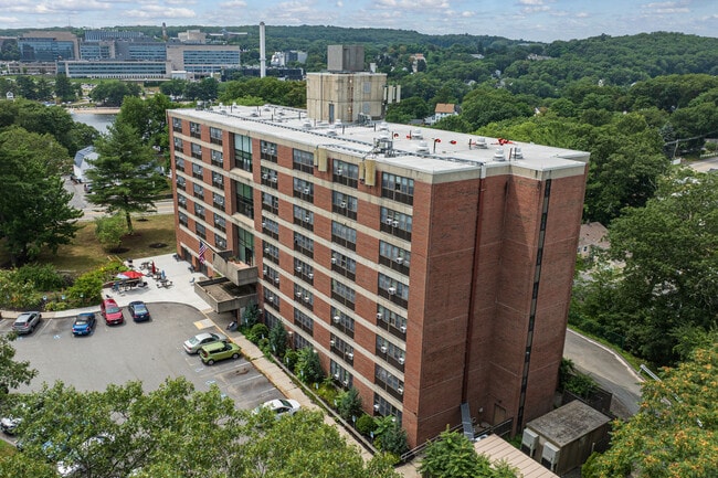 Shrewsbury Towers in Shrewsbury, MA - Building Photo - Building Photo