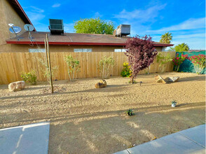 1512 Henry Ave in Las Vegas, NV - Building Photo - Building Photo
