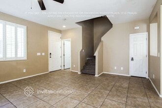 6825 S 7th Ln in Phoenix, AZ - Building Photo - Building Photo