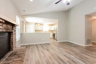 817 Washington Cove Way in Indianapolis, IN - Building Photo - Building Photo