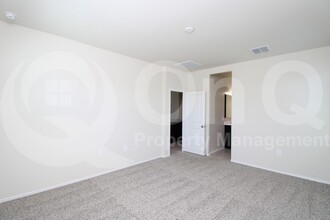 18577 W Bronco Trl in Wittmann, AZ - Building Photo - Building Photo