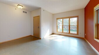 1117 SE 8th St in Minneapolis, MN - Building Photo