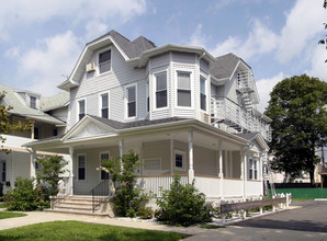 407 6th Ave in Asbury Park, NJ - Foto de edificio - Building Photo