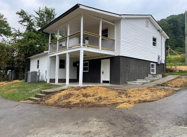 3106 Greenway Dr in Knoxville, TN - Building Photo - Building Photo