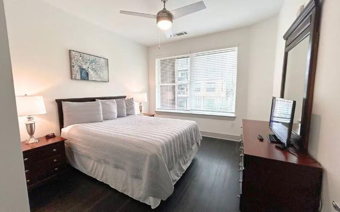 679 Edgewood Ave NE, Unit SI ID1328923P in Atlanta, GA - Building Photo