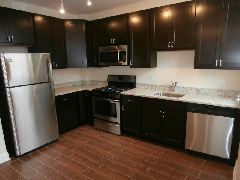 5402 N Winthrop Ave in Chicago, IL - Building Photo
