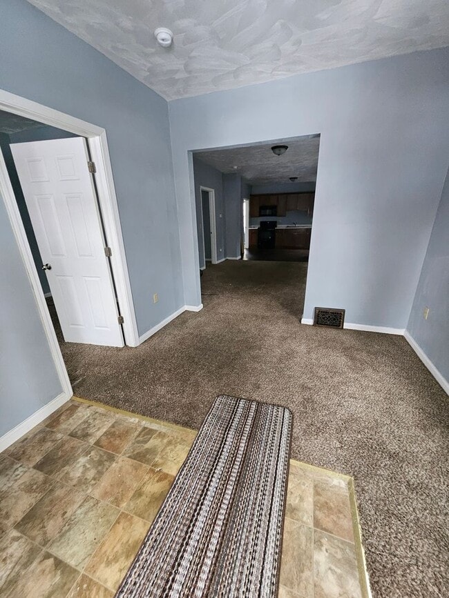 746 E 8th St in Erie, PA - Building Photo - Building Photo