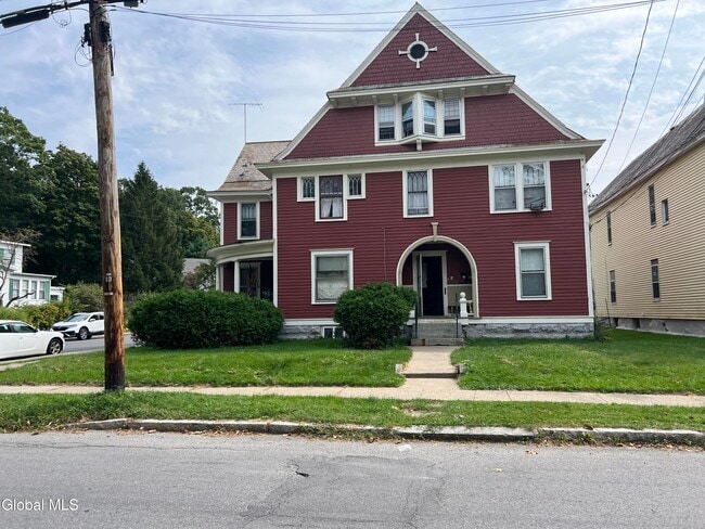 1086 Wendell Ave in Schenectady, NY - Building Photo - Building Photo