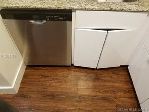 546 SW 1st St-Unit -204 in Miami, FL - Building Photo - Building Photo