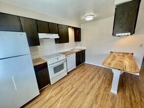 5420 N Martin St in Spokane, WA - Foto de edificio - Building Photo