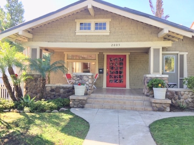 property at 2005 Beachwood N Dr