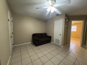 1305 Tilden Ave in Laredo, TX - Building Photo - Building Photo