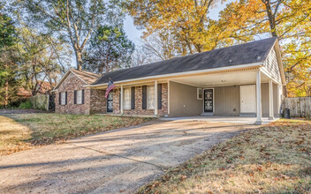 5243 Yale Rd in Memphis, TN - Building Photo - Building Photo