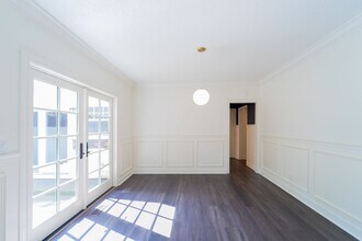 2639 SW Sherwood Dr in Portland, OR - Foto de edificio - Building Photo