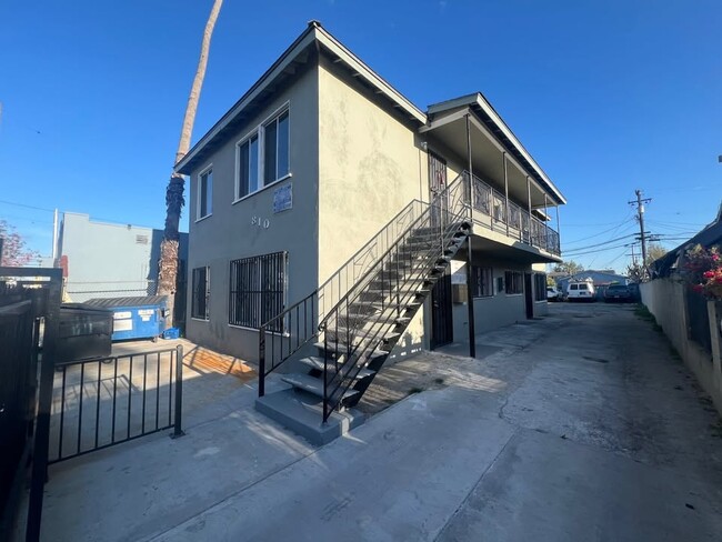 810 W 62nd St, Unit #3