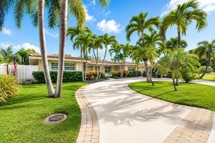 2010 NE 32nd St in Lighthouse Point, FL - Building Photo