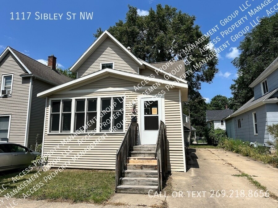 1117 Sibley St NW in Grand Rapids, MI - Building Photo