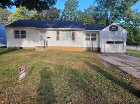 2628 Iowa St in Cedar Falls, IA - Building Photo