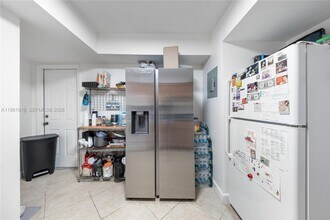 9971 W Bay Harbor Dr in Bay Harbor Islands, FL - Building Photo - Building Photo