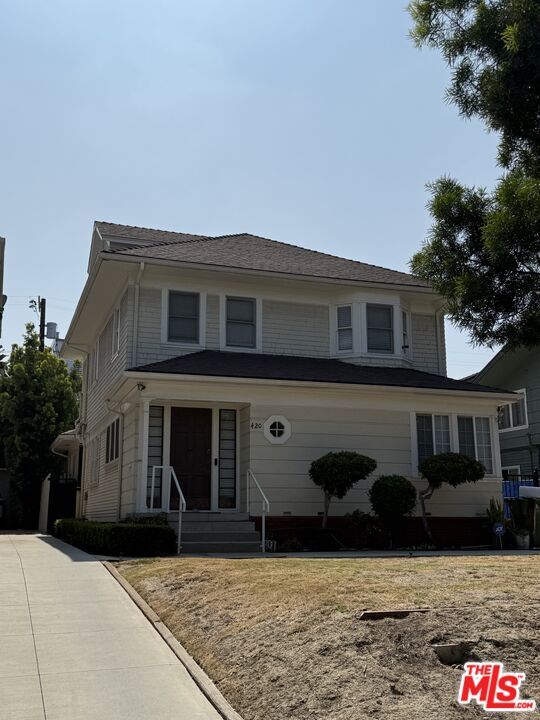 property at 422 S Van Ness Ave
