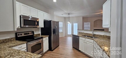 11138 Aprilia Ln in Cornelius, NC - Building Photo - Building Photo