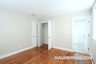 134 Summer St, Unit 15 in Malden, MA - Foto de edificio - Building Photo