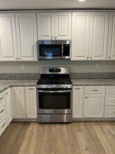 245 Avalon Dr in Vista, CA - Building Photo - Building Photo