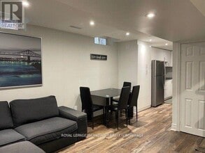 107 Coles Ave in Vaughan, ON - Building Photo - Building Photo