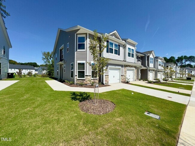 1823 Hinesley Dr in Durham, NC - Building Photo - Building Photo