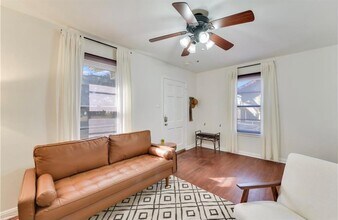 504 Denson Dr in Austin, TX - Building Photo - Building Photo