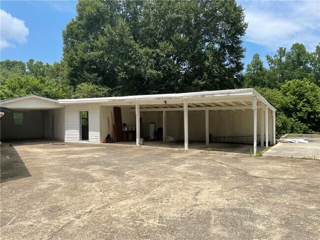 2766 Bart Johnson Rd in Buford, GA - Building Photo - Building Photo