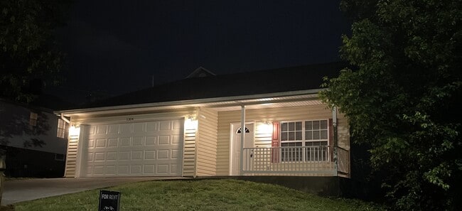 1304 Goldleaf St in Maryville, TN - Building Photo - Building Photo