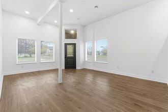 2503 W Forest Ave in Detroit, MI - Foto de edificio - Building Photo