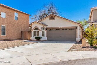 3211 E Kristal Way in Phoenix, AZ - Building Photo - Building Photo