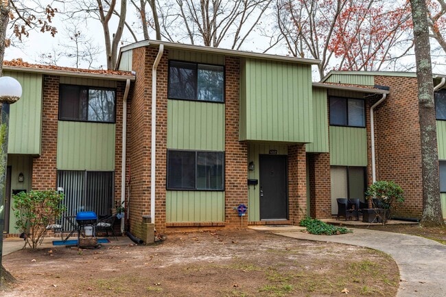property at 1232 Teakwood Pl