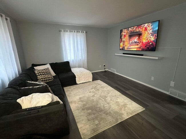 4405 Meachem Rd in Mount Pleasant, WI - Building Photo - Building Photo