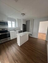83 1/2 Summer St, Unit Unit 2 in Salem, MA - Building Photo