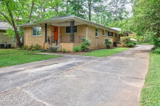 property at 119 Driftwood Pl