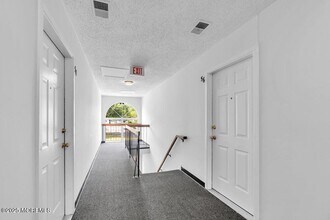 56 Diane Dr in Tinton Falls, NJ - Building Photo - Building Photo