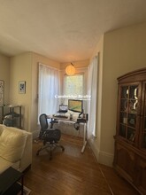 32 Oak St, Unit 1T in Somerville, MA - Building Photo - Building Photo