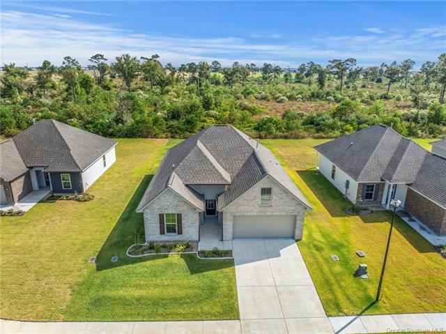 5307 Helmsdale Ct in Lake Charles, LA - Foto de edificio