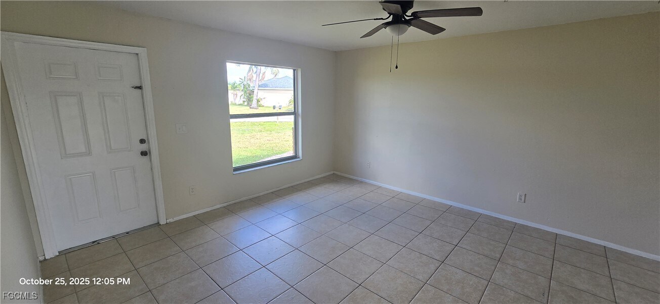 1302 NE 9th St in Cape Coral, FL - Building Photo
