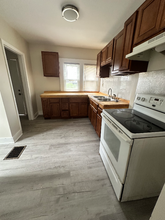 2057 Catalpa Dr. in Dayton, OH - Building Photo - Building Photo