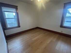 528 Ontario St in Buffalo, NY - Building Photo - Building Photo