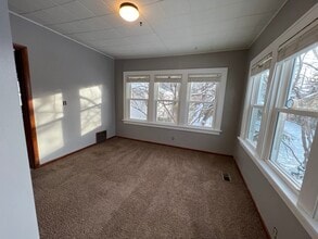 1015 20th Ave SE, Unit Whole House in Minneapolis, MN - Building Photo - Building Photo