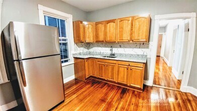 12 Dalrymple St, Unit 3 in Boston, MA - Building Photo - Building Photo