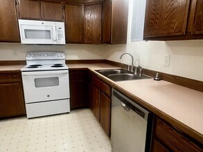 12414 73rd Ln S in Seattle, WA - Building Photo - Building Photo