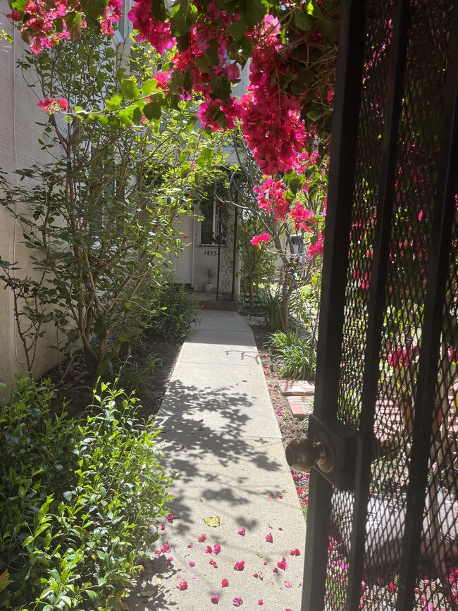 14354 Chandler Blvd, Unit 2